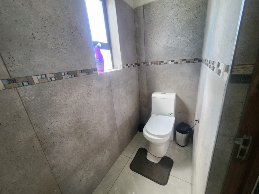 3 Bedroom Property for Sale in Rustenburg Central North West